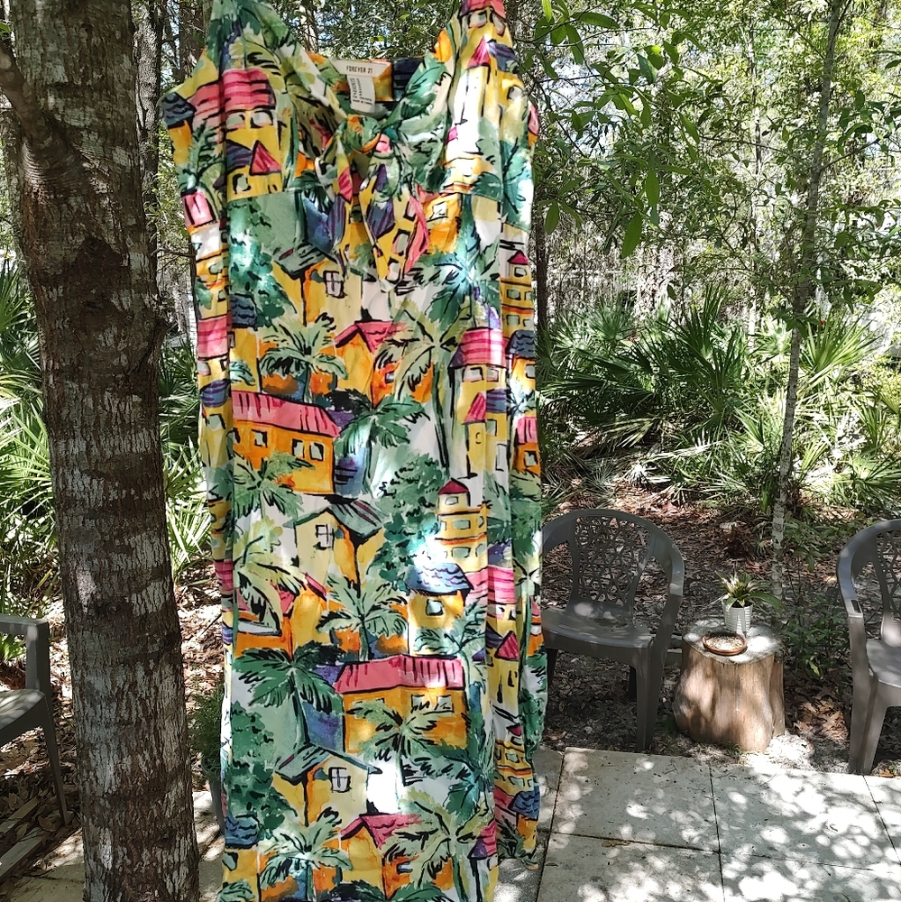 Great dress side zip
